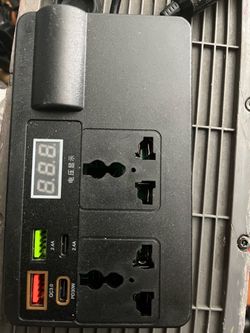 Multi-Port Power Strip with USB and Voltage Display