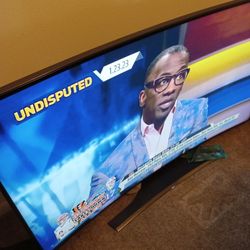 70 Inch Samsung Uhd 4k TV, W Magic Remote 