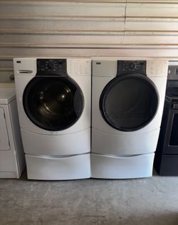 White Kenmore Washer And Electric Dryer Matching Set