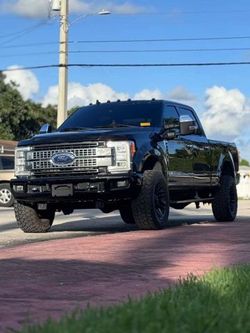 2019 Ford F350 Super Duty Crew Cab