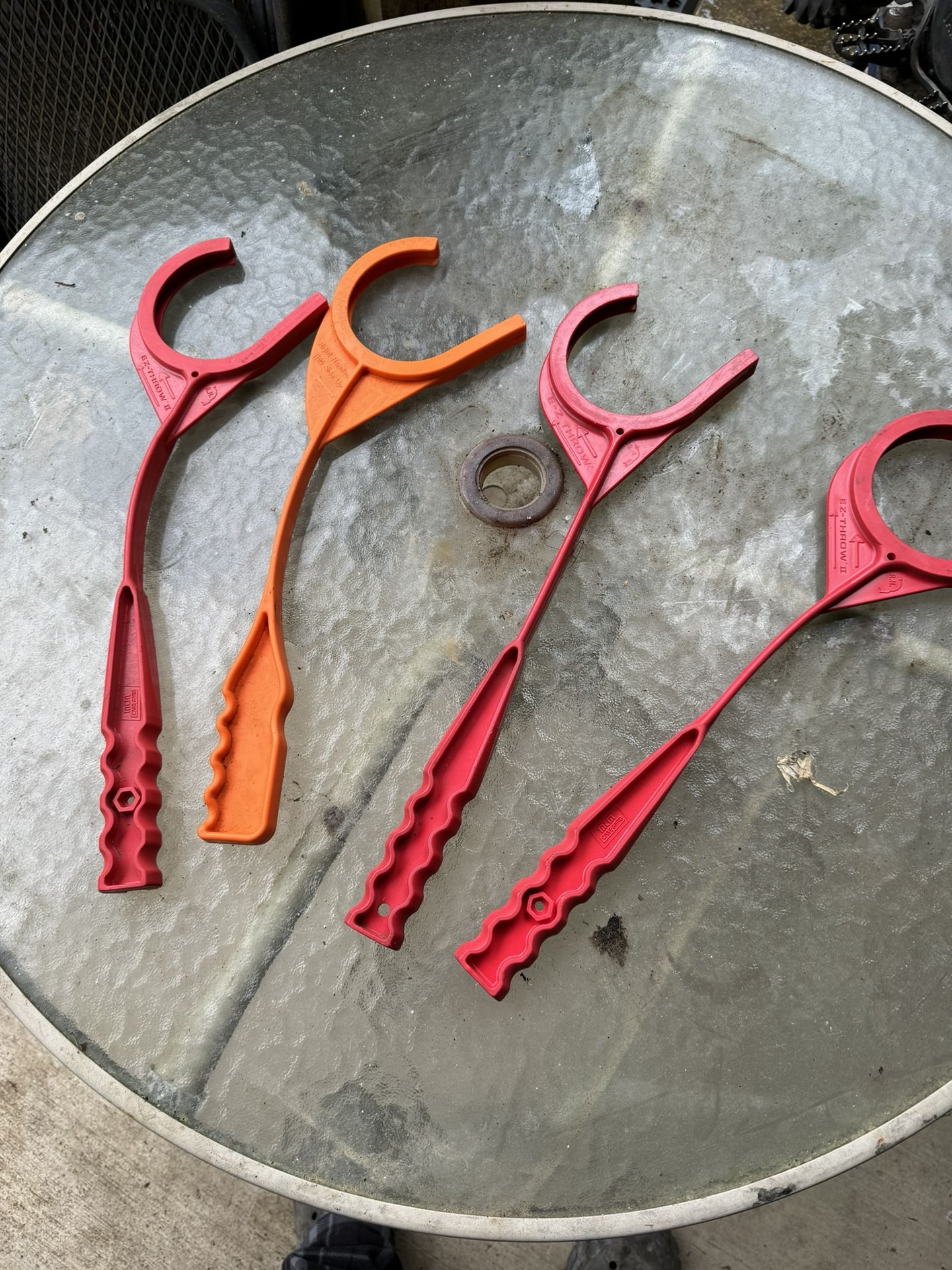 Clay Pigeon Hand Throwers