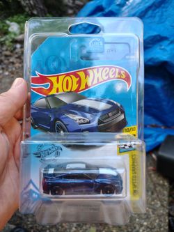 17 Nissan GT-R (R35) Hot wheel