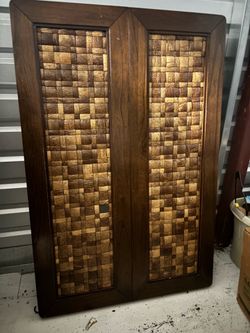 Pub style table