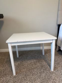 White Side Table / Coffee Table