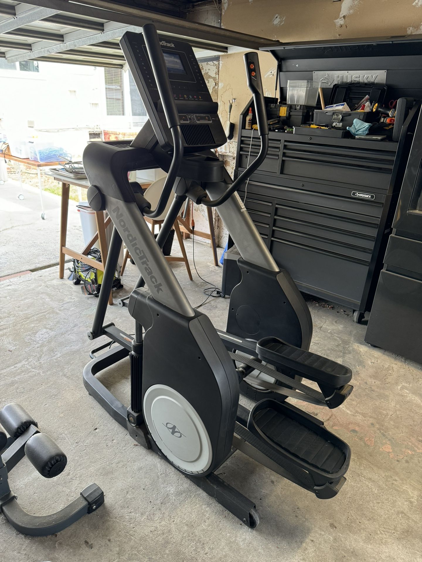 2017 Nordic Track FS7i FreeStride Trainer