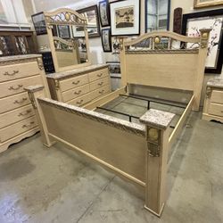 Ashley Sanibel Queen Poster 5 Piece Bedroom Set 