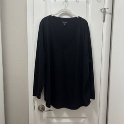 Torrid Black V-neck Signature Jersey Long Sleeves Tee