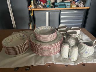 Tableware - Johnson’s summer chintz vintage
