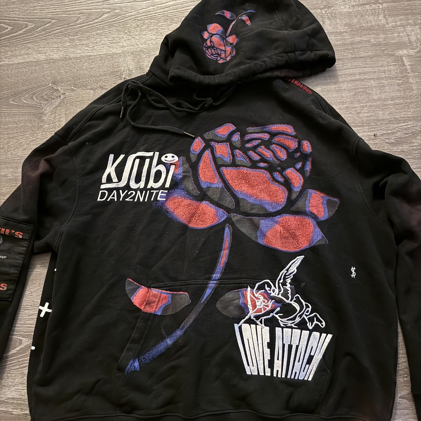 Ahha rose hoodie deals