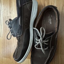 Men's leather shoes, size 10.5 in excellent condition!