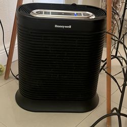 Honeywell Air Purifier 
