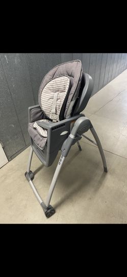 High Chair - Graco - Convertible