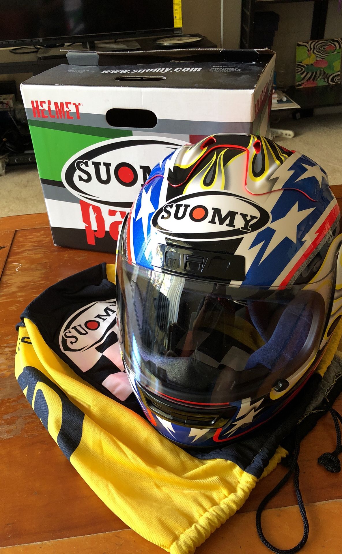 shoei rf 1400 dedicated RF-1400 2 Helmet Matte TC-5 Black/White - Size XL Colors:Gardenia White/Vintage White recycled leather anello / ZIP Regular Six air intake and