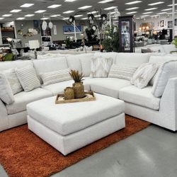 MODULAR SECTIONAL 6PC HIGH PERFORMANCE FABRIC “NUVELLA” UV PROTECTION COULD BE WASH W CLOROX!!