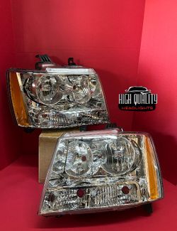 Chevy Tahoe 2007. 2014 Headlight.