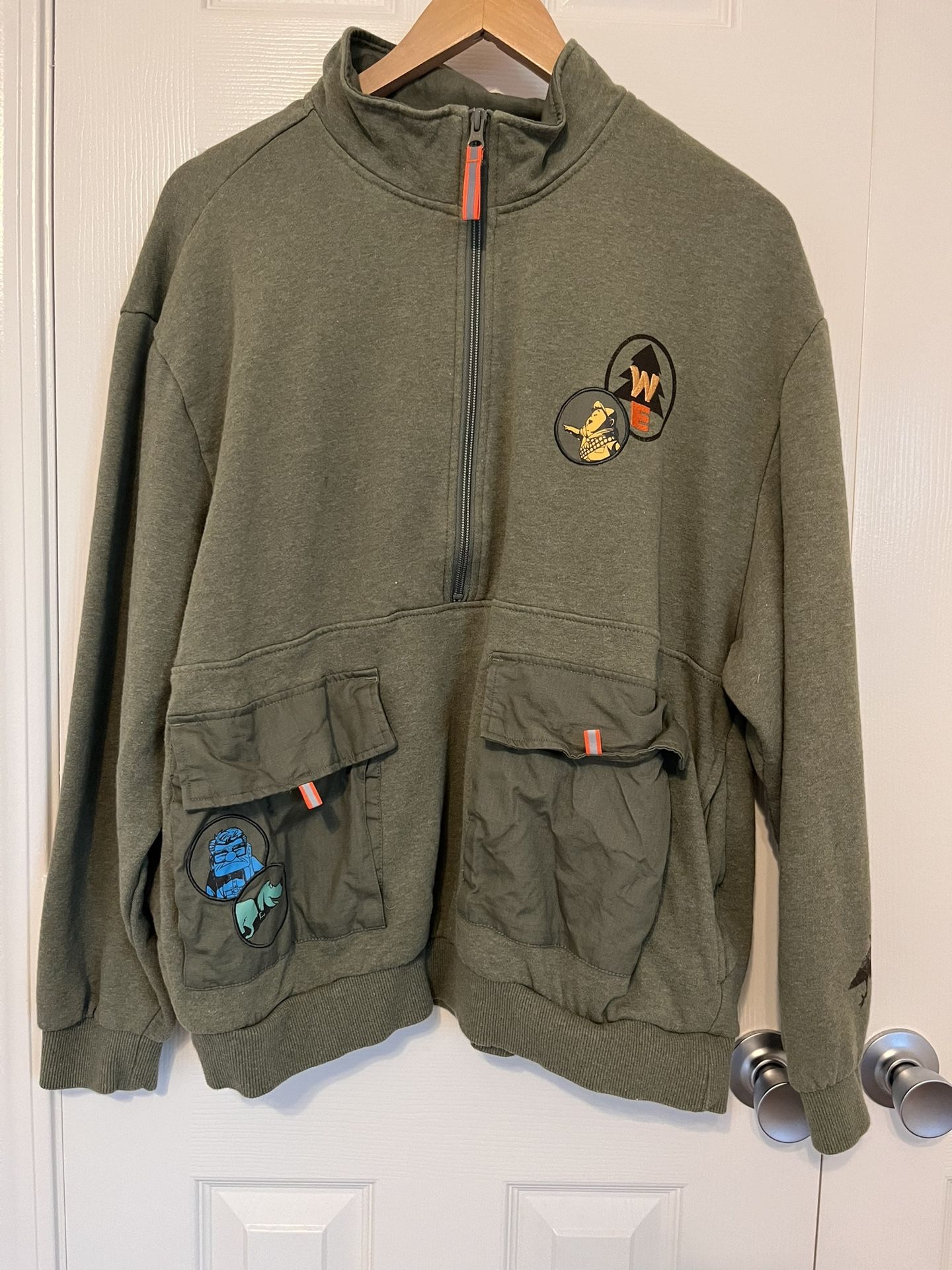 Disney Parks Pixar Up Wildernesses Explorer Half Zip Sweatshirt Green Size Large