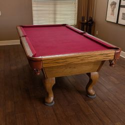 Olhausen 7' billiard table