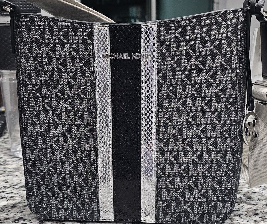 Michael Kors Cross Body