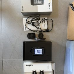 Wahoo ELEMNT Bolt w/ Speed And Cadence Sensors