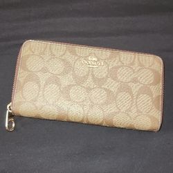 Coach Zip Up Wallet