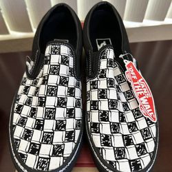 Men’s/Womens Checkered Slip on Vans