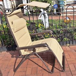Chair/Chase with Canopy 350 lb Weight Capacity Zero Gravity Outdoor Chair was 349.99 Like New Strong, well made outdoor chaie/chase lounge  lightly us