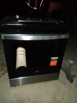 Whirlpool slide in glass top stove with convection oven