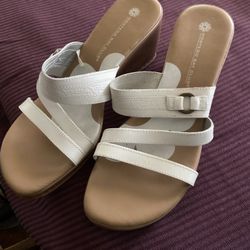 Women’s Sandals 