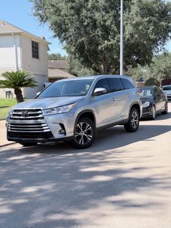 2019 Toyota highlander