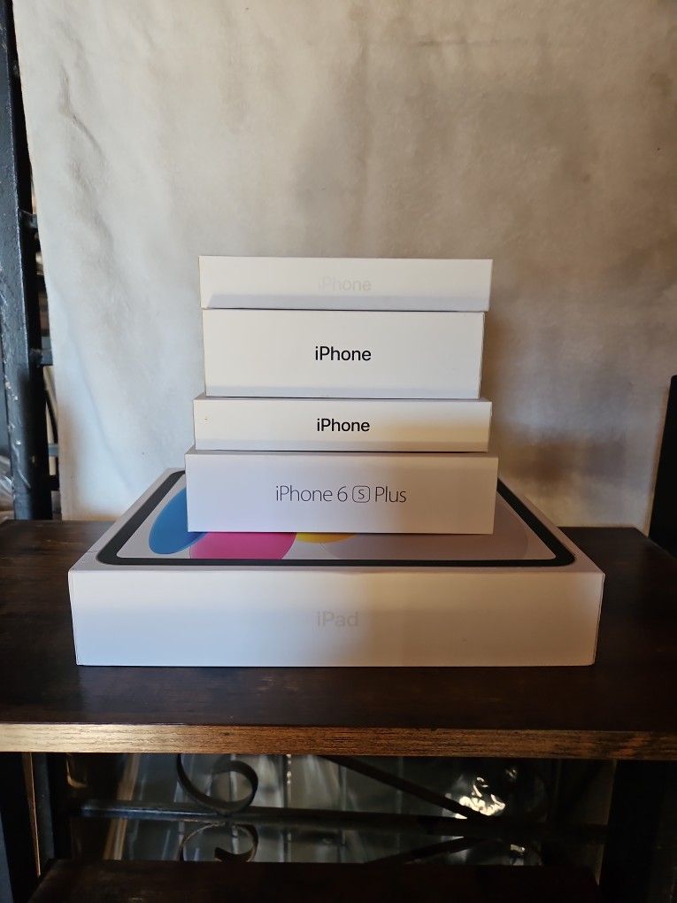 Apple - Empty Boxes
