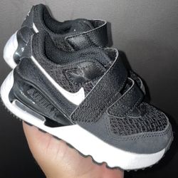 Toddler Nikes 7c 