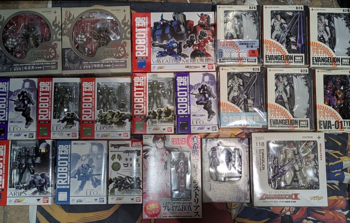 Anime Mecha Figures Lot