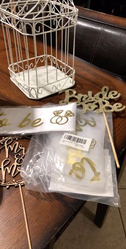 Bridal shower & wedding decorations