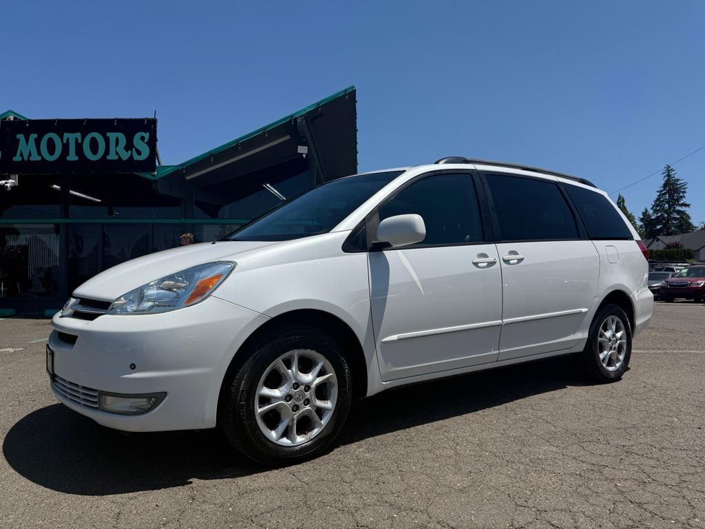 2004 Toyota Sienna