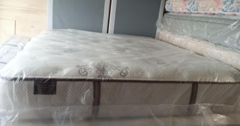 King Size Mattress (Colchon King Size)
