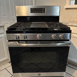 GE Stove 