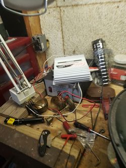 Car amps and capacitors