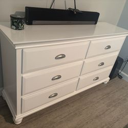 King Size White Bedroom Set