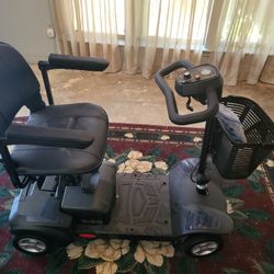 Scout LT Compact 4-Wheel Mobility Scooter

Easy to Use
300 lb. Weight Capacity

Batteries included

Comes in Blue Color 