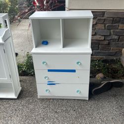 Small Girls Dresser