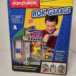 Rokenbok System Rok-Garage #04318 w/5 Custom Vehicle Signs Building Blocks