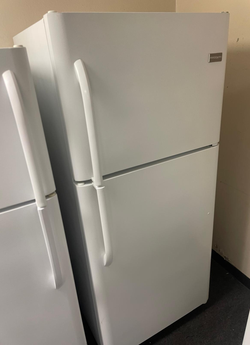 Frigidaire Top Freezer Fridge – White, clean, ready to go