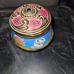 House Of Faberge Swan Lake Music Trinket Box