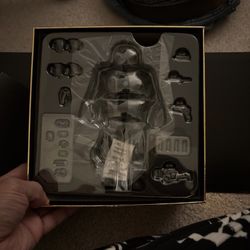 Mezco Krig 13