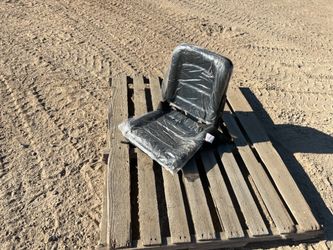 2025 LUXURY EQUIPMENT SEATS --(LOCATED IN MADERA, CA)--