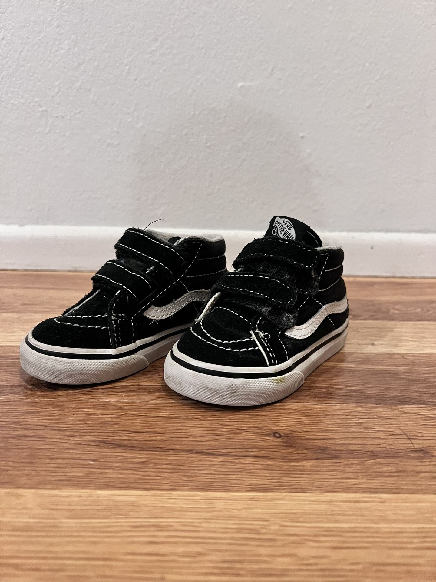 Vans kids SK8 Mid Reissue V Toddle Shoes Size: 5.0