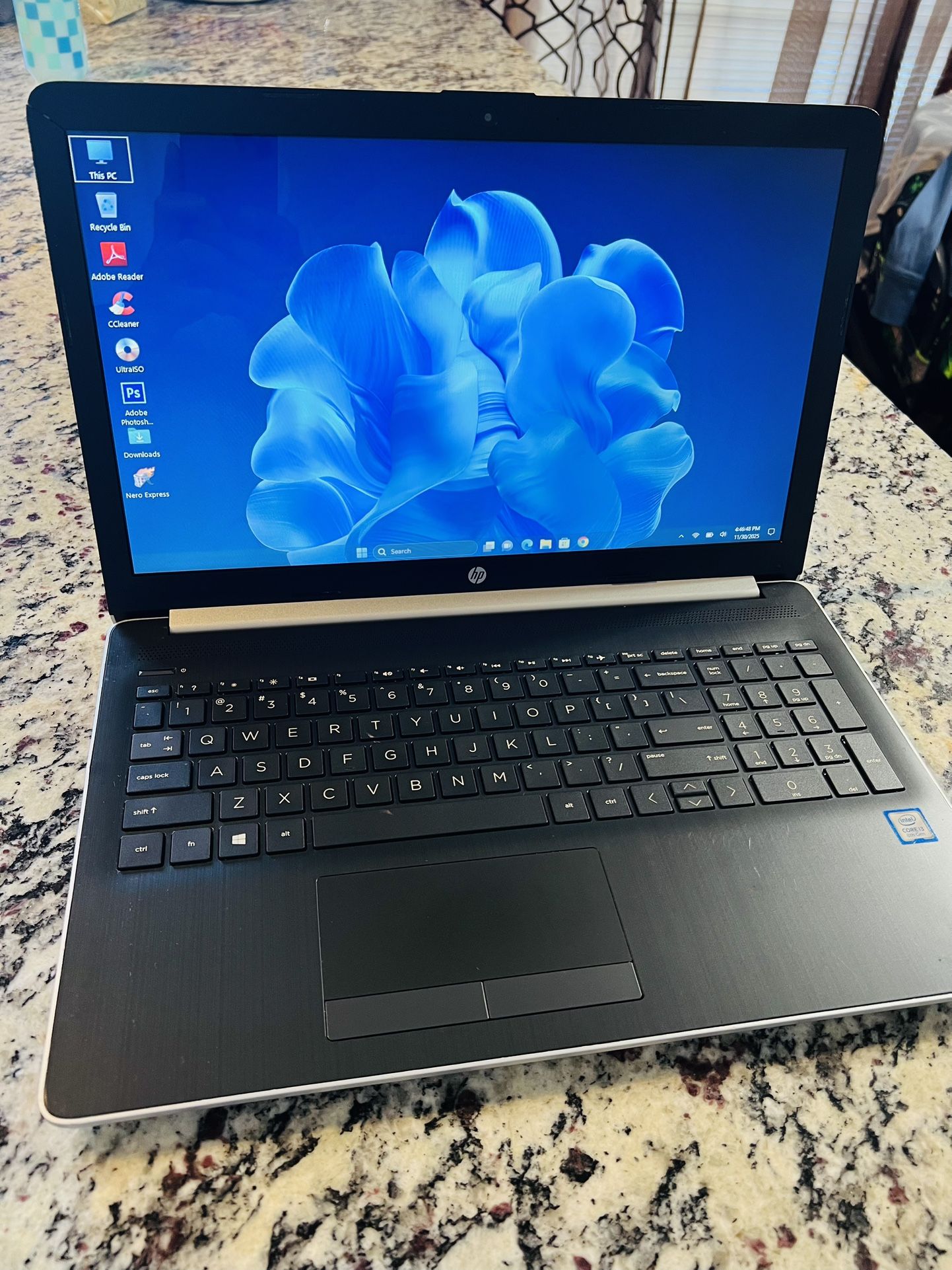 Laptop HP 15.6” Touch Screen Intel i3 4GB Ram 1TB HDD Webcam Wifi HDMI Windows 11 Office 2021 Full Photoshop Antivirus