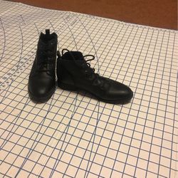 Ladies Steve Madden Leather Boots Size 7.5