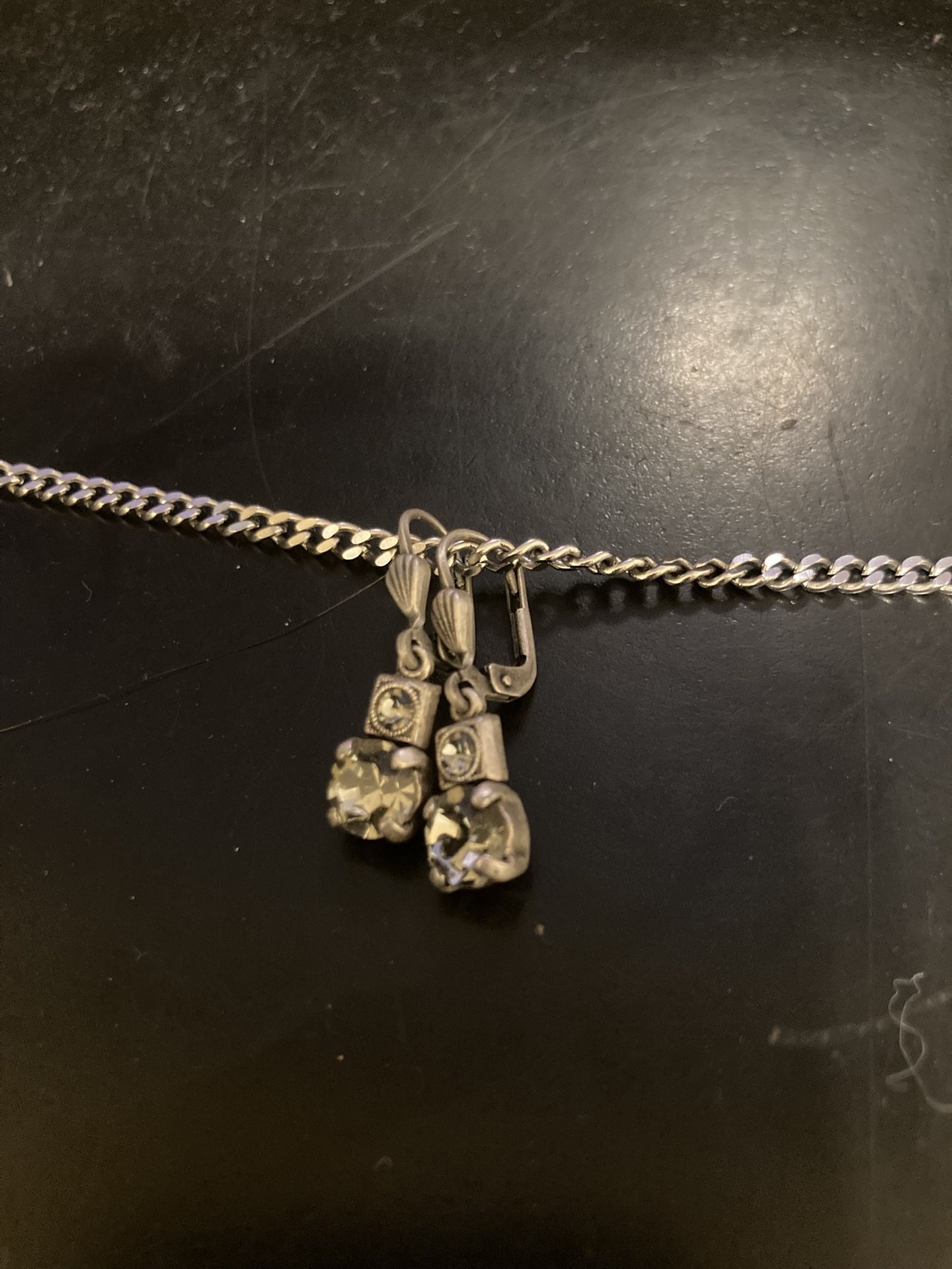 Graduated Round Crystal Hooks