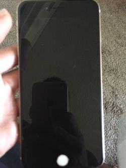 Black and gold Iphone 6s plus